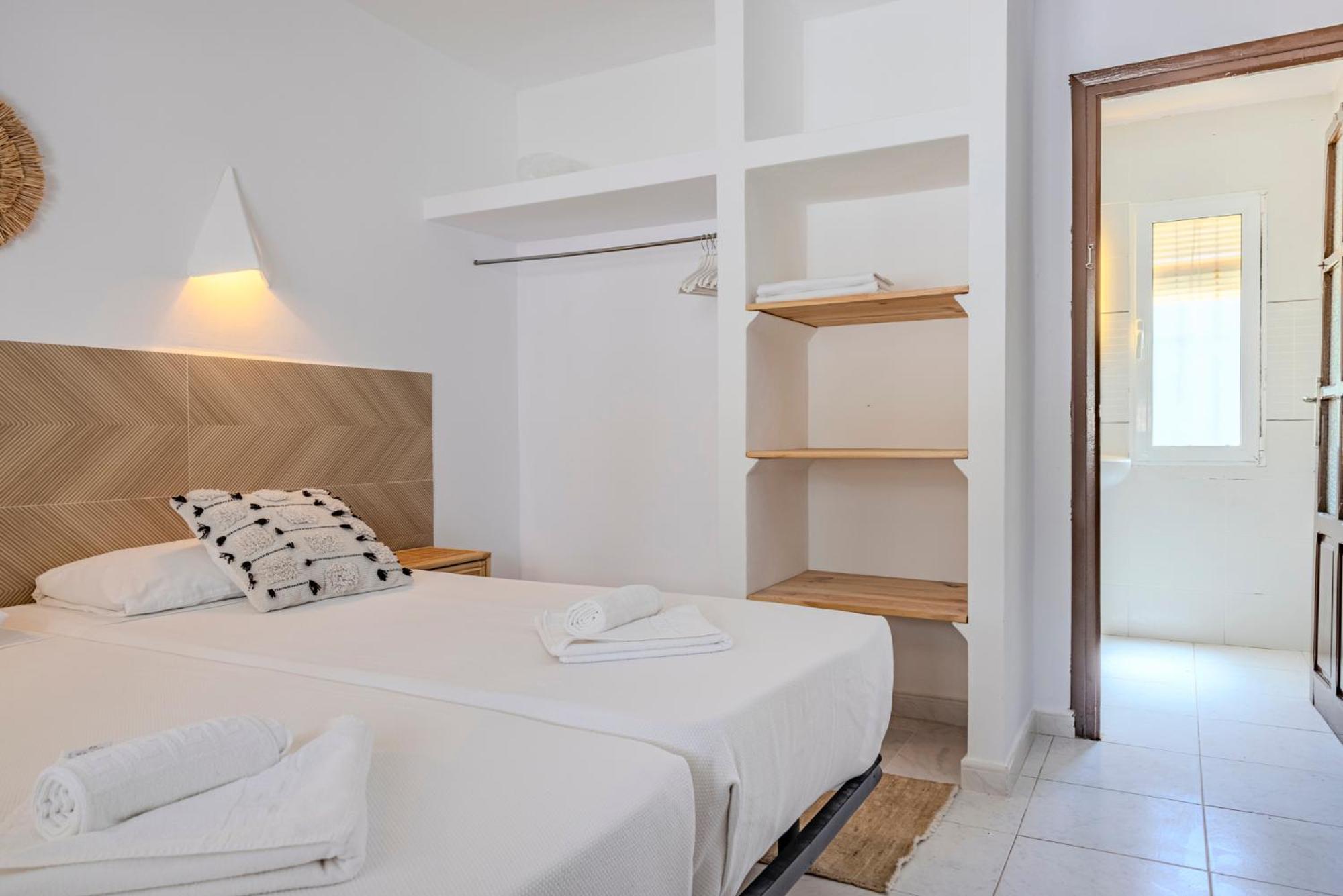 Villa Urbanizacion El Oasis, 20 En 1ª Linea Playa