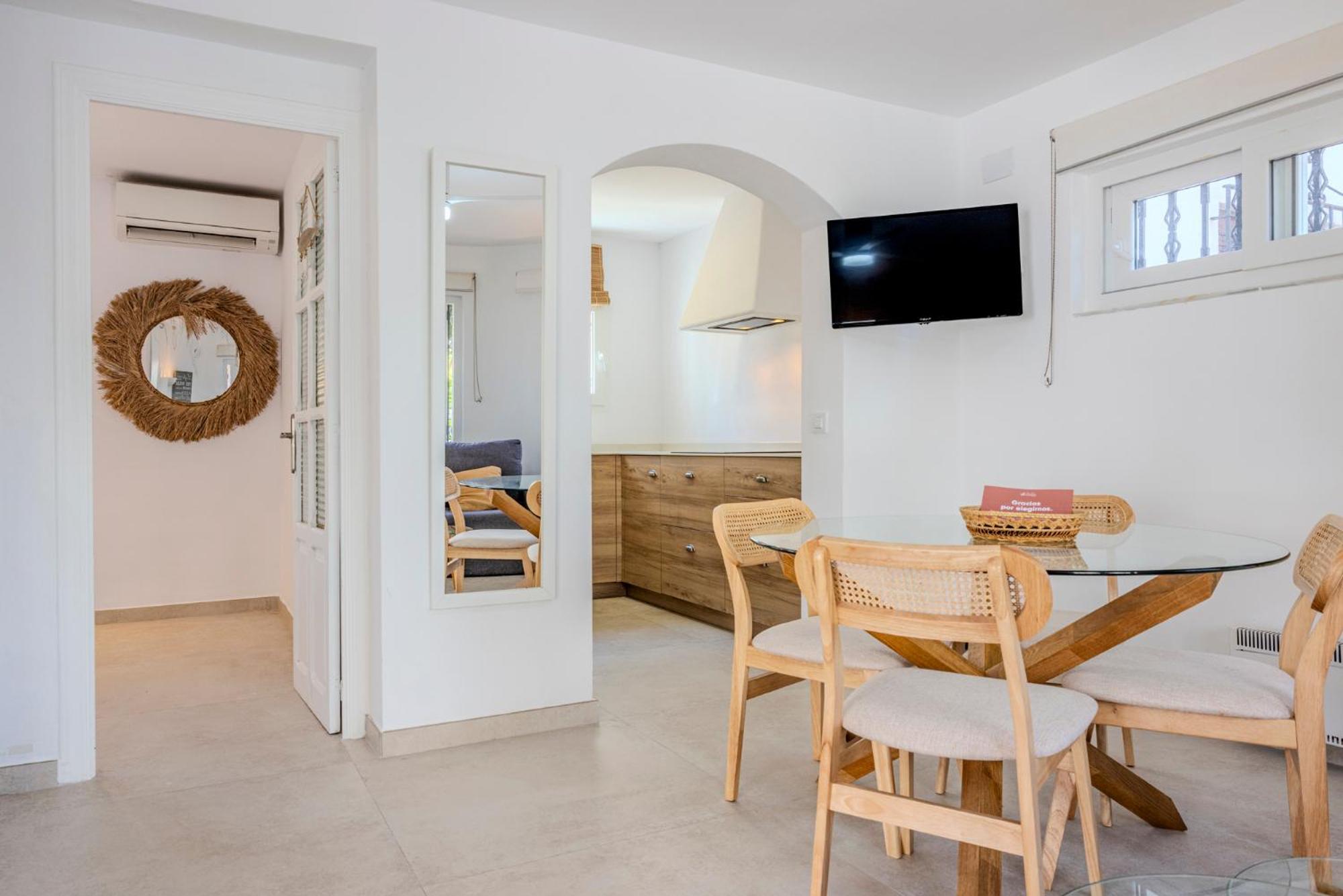 Villa Urbanizacion El Oasis, 20 En 1ª Linea Playa *